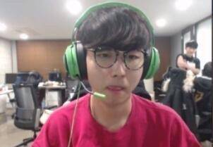 容供给与社 容供给与社