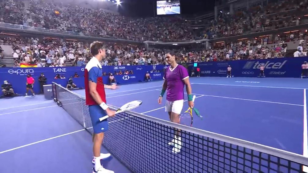 选手专注备 选手专注备